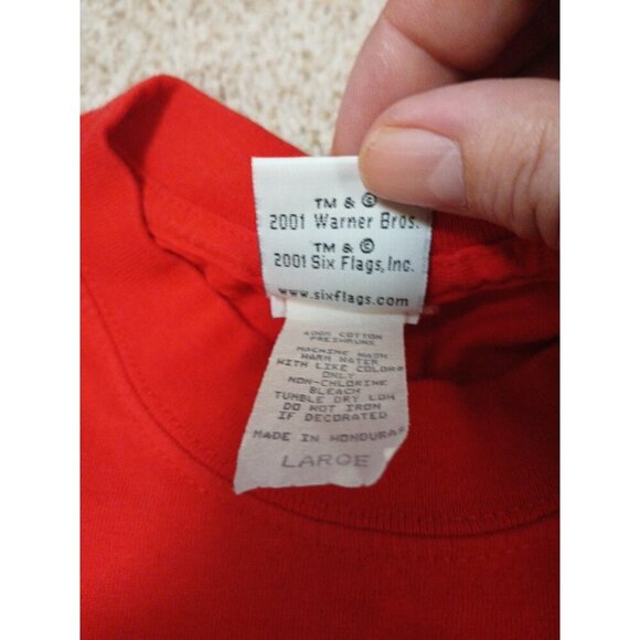 Vintage 2001 Six Flags  Taz T-Shirt Large Red  Looney Tunes Warner Bros Y2K!!! - Picture 6 of 7